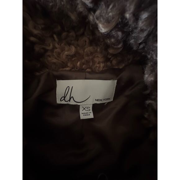 Design History New York Palmer Teddy Women's XS Jacket Coat Faux Fur Buckle Soft - Picture 15 of 16